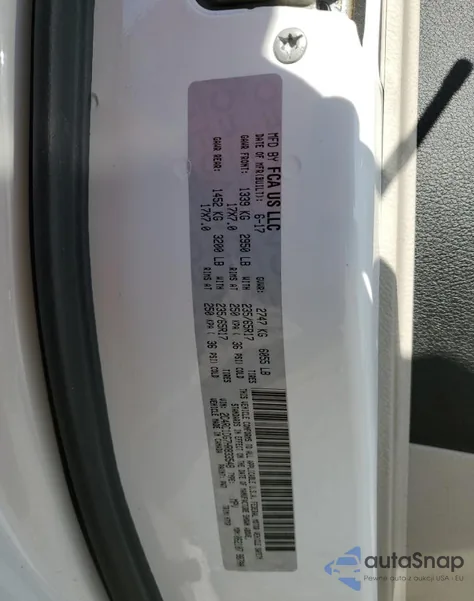 2017 Chrysler Pacifica Touring из США, поврежденный, VIN 2C4RC1DG7HR833548